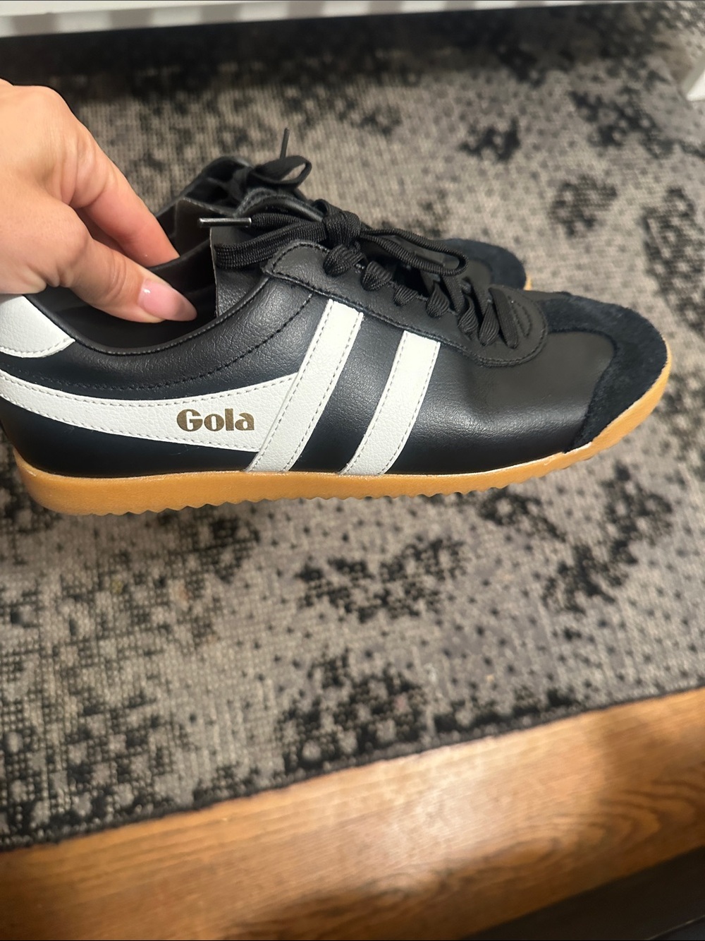 Gola Black & White Classic Retro Runner with Gum Sole